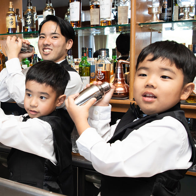 first time☆Work Challenge: Shake! Shake! bartender